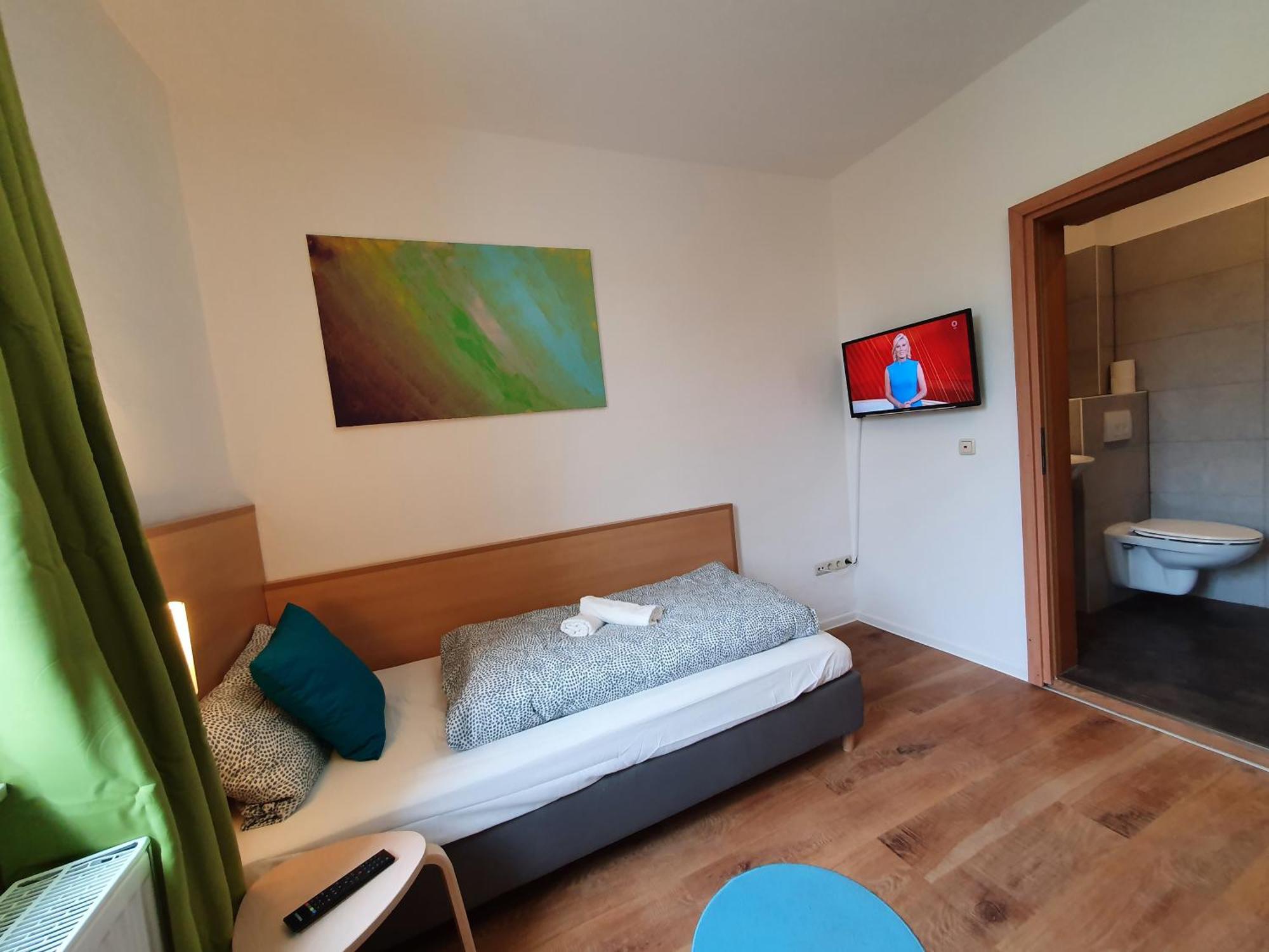 Garni Hotel Biebertal Am Milseburgradweg Hofbieber Bilik gambar